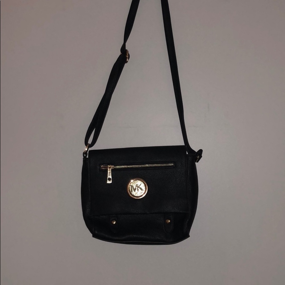 MK cross body